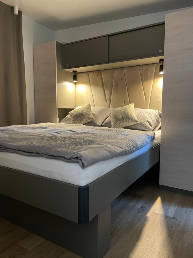 Mobile Home Jana Biograd Na Moru Bagian luar foto