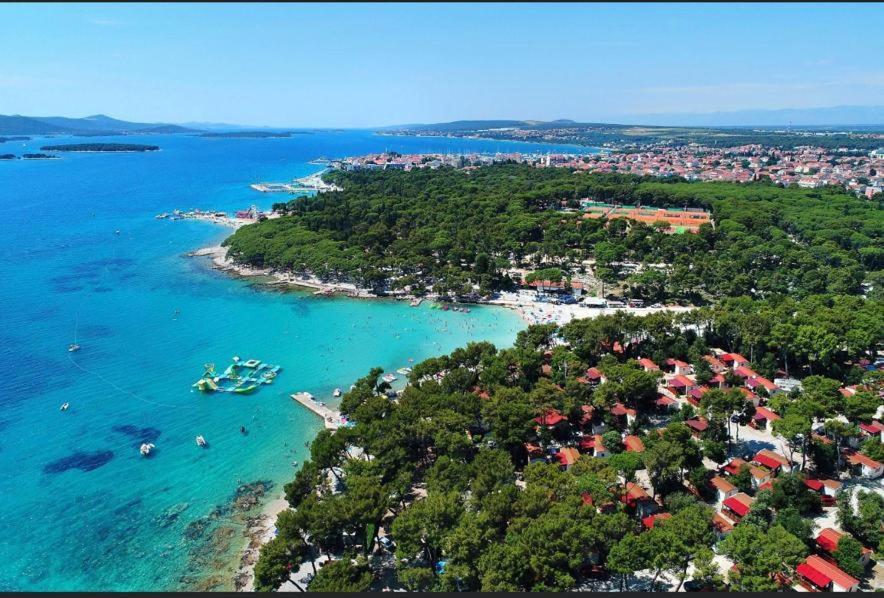 Mobile Home Jana Biograd Na Moru Bagian luar foto